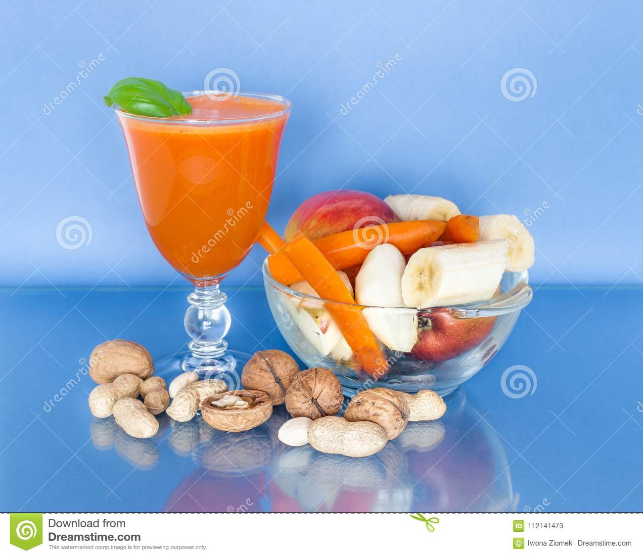cup-carrot-juice-fresh-fruits